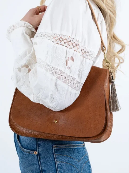 Meanwhile Back on the Farm Saddle purse - Picture 8 of 10